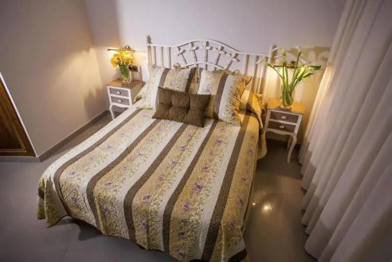**  Hotel Bajamar Centro Nerja Hiszpania