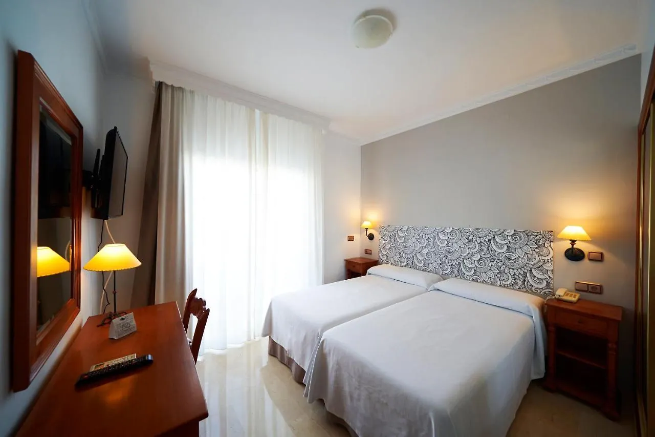 Hotel Bajamar Centro Nerja